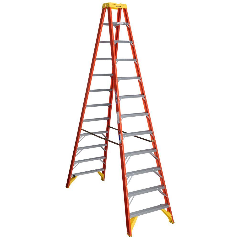 Step Ladder - 12'